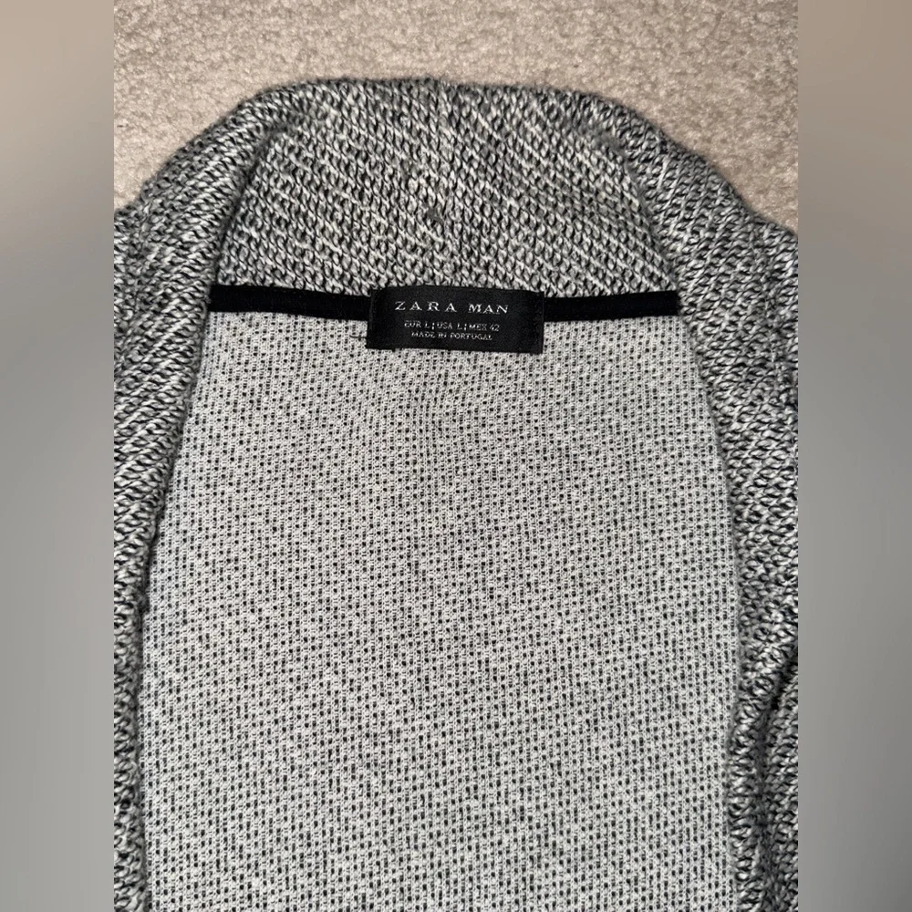 Zara Men’s Large Textured Gray Cardigan - Picture 4 of 4